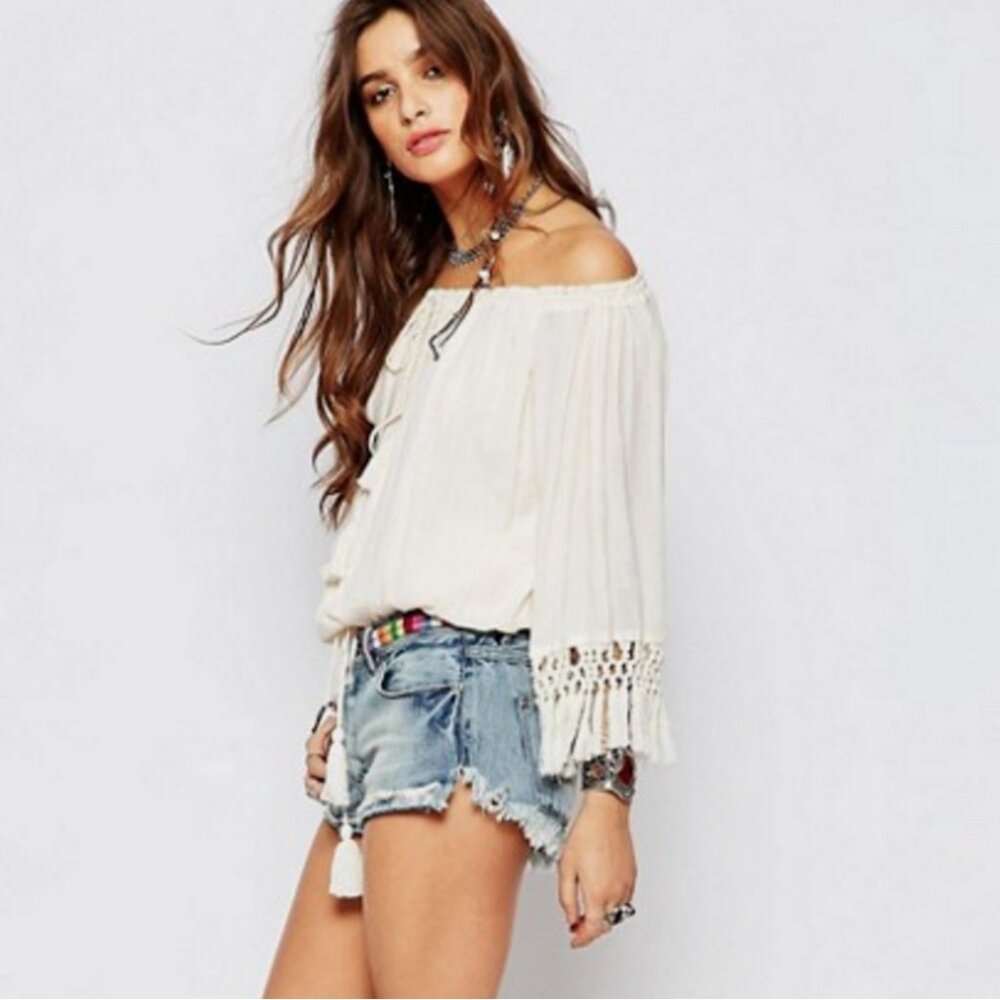 Free People Eliot Embroidered Vibe Denim Cut Off Shorts - Picture 4 of 5